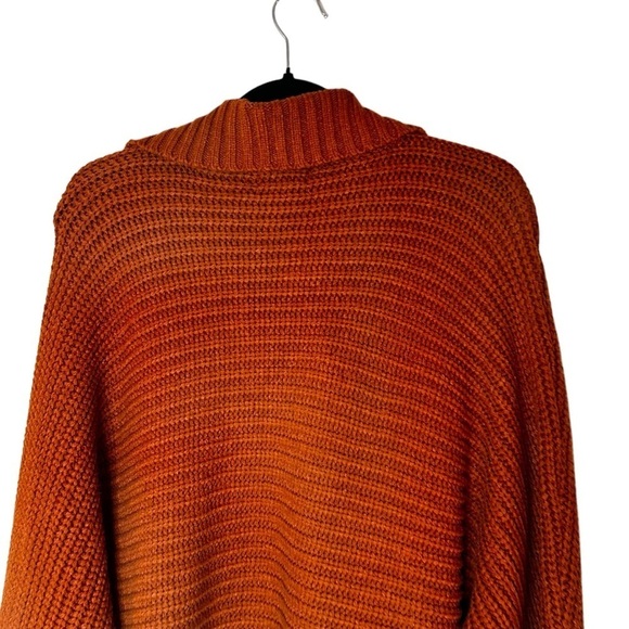 Elan Spread-Collar Rib-Knit Sweater- Size Medium - Picture 10 of 14